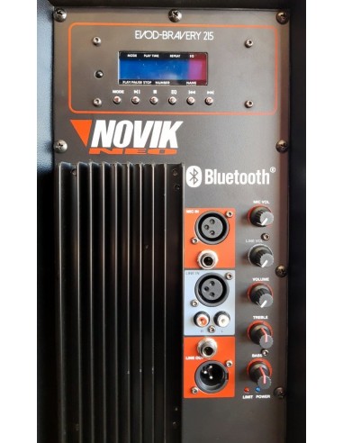 Bafle Potenciado NOVIK EVOD Bravery 215 Bluetooth 2 Woofer 15" 1800W
