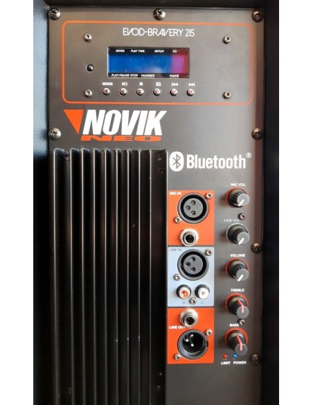 Bafle Potenciado NOVIK EVOD Bravery 215 Bluetooth 2 Woofer 15" 1800W